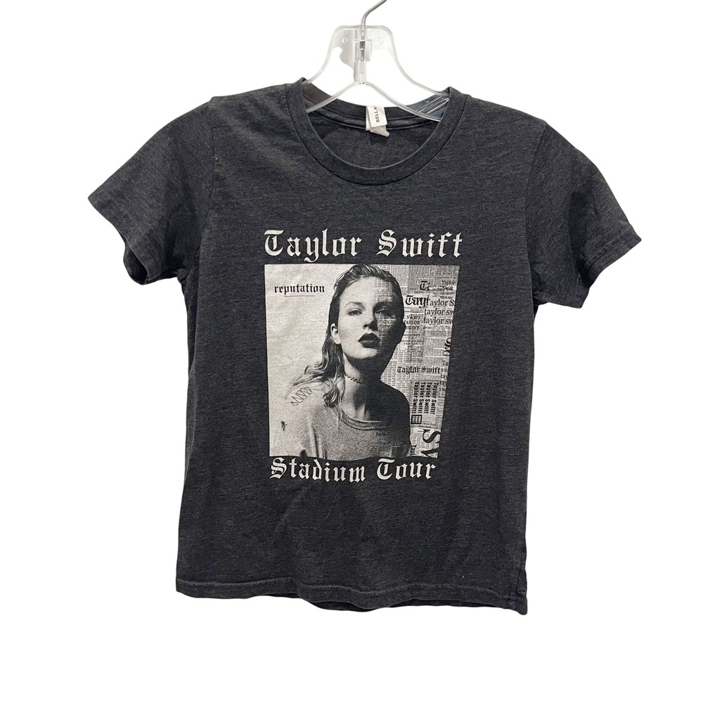 Taylor Swift Reputation Stadium Tour Baby Tee Gray Graphic Concert TShirt MEDIUM